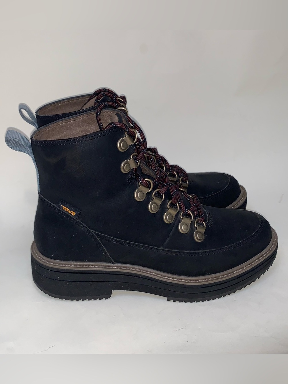 TEVA WOMEN MIDFORM LACE UP BLACK WATER RESISTANT BOOT SZ 6.5 EXCELLENT HIKING